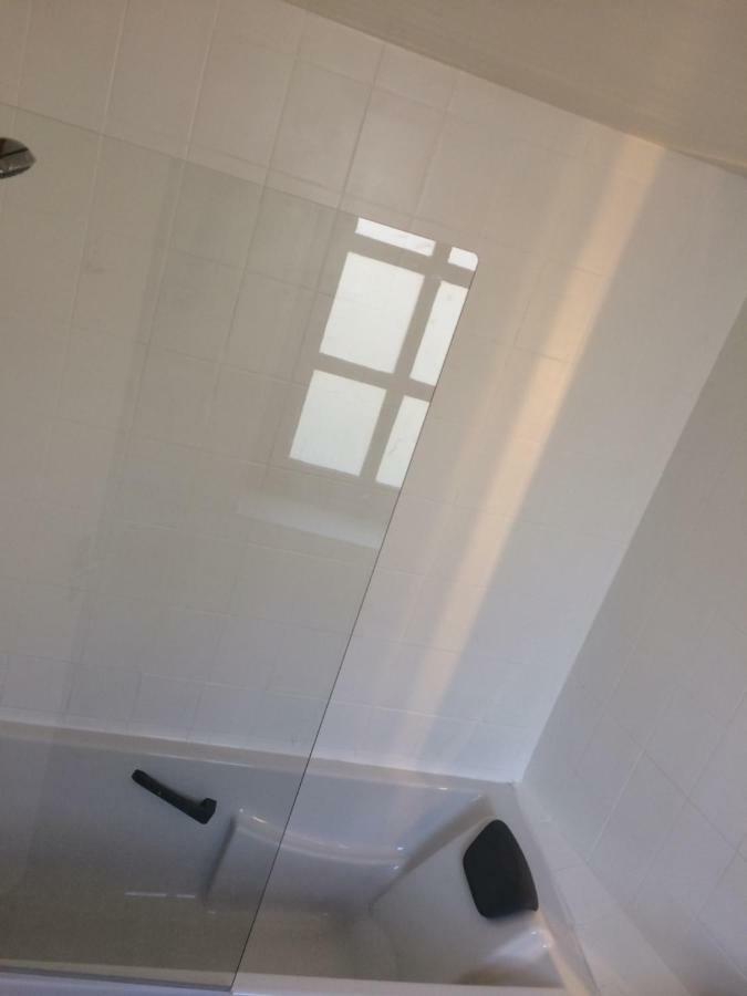 Houston A Honfleur Apartment Bagian luar foto
